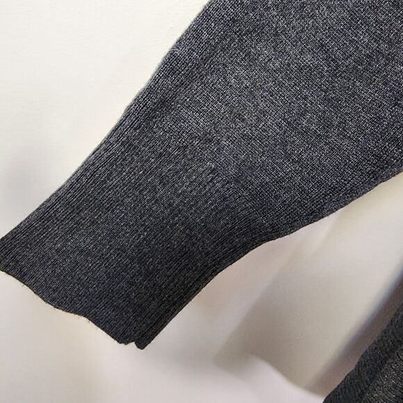 Chico's Tunic Sweater Women Size 2 US Large Gray Ribbed Asymmetrical Hem Classic - Picture 6 of 9